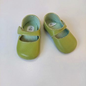 Merceditas bebé de piel en tono verde
