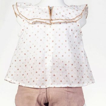 Conjunto niña trasera de pantalón corto y blusa en plumeti de topos en tonos rosa